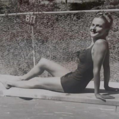 #ad Vintage Photo Pretty Lady Bathing Suit Swimming Legs Pool Retro Found Snapshot