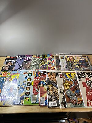 Lot Of 20 Comics Marvel DC And More