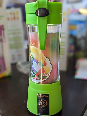 Portable and Rechargeable Battery Juice Blender Green NEW IN BOX