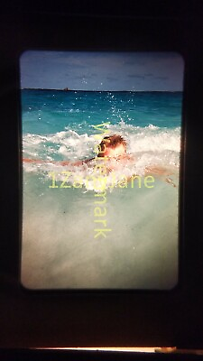 #ad XXFS19 Vintage 35MM SLIDE MAN SWIMMING IN OCEAN