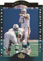1996 Collector#x27;s Choice Dan Marino A Cut Above #CA8 Marino Pointing to the Hall