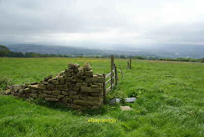 Photo 12x8 A former corner of a field This is just above Fence though the c2011