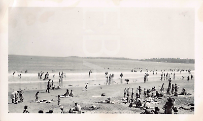 Old Photo Snapshot People Summer Beach Swimming 2A9